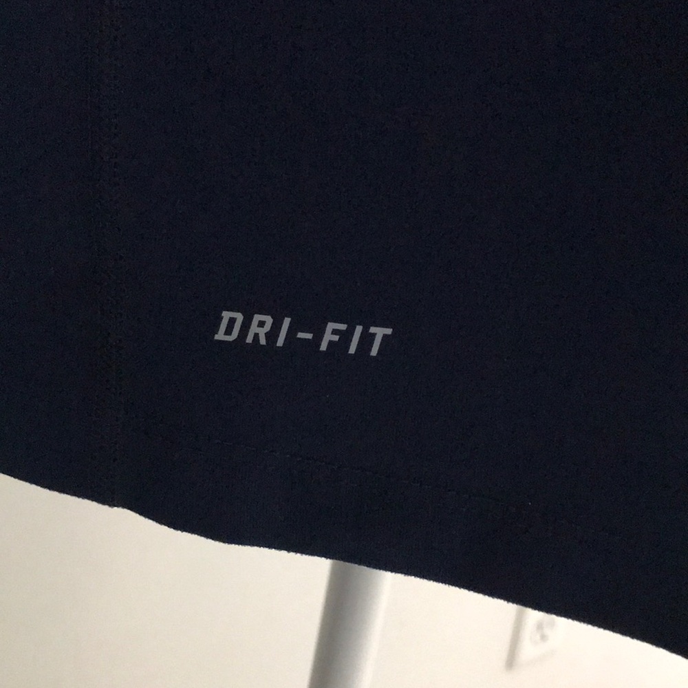 atlanta braves nike dri-fit long sleeved shirt - Picture 4 of 5